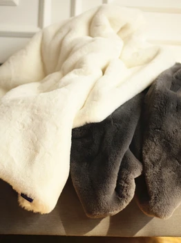 Işık lüks kalınlaşmış büyük tavşan kadife battaniye taklit tavşan battaniye kalınlaşmış kış taklit kürk kanepe battaniyesi