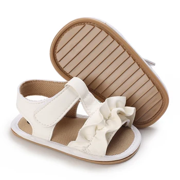 2022 Yeni Bebek Kız Ayakkabı Yaz Moda Rahat Sandalet Yumuşak Kauçuk Taban Kaymaz İlk Yürüteç Beyaz Vaftiz Ayakkabı
