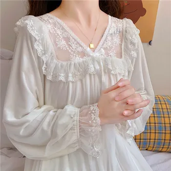Beyaz Nakış Dantel gece elbisesi Kadın Lolita Pijama Prenses Bayanlar 2022 Vintage Gecelikler Sabahlık Kız Salonu Aşınma
