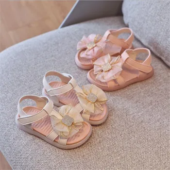 Kız sandalet 2021 yaz yeni plaj ayakkabısı moda elmas yay prenses ayakkabı çocuk ayakkabıları yumuşak tabanlı çocuk sandalet