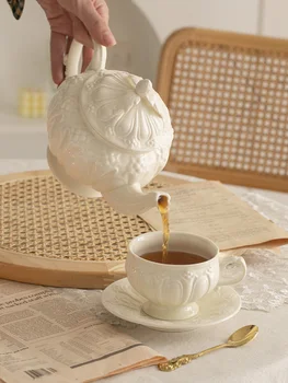 Retro Zarif fincan ve çay tabağı Siyah Çay Ev Yeni Kemik çin çayı Seti Seramik İçecek Araçları