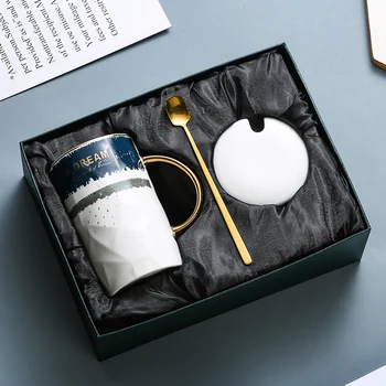 Seramik fincan yaratıcı kişilik eğilim kapaklı kupa kaşık basit çift ıçme fincan ev süt kahve fincanı