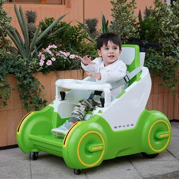 Çocuk Elektrikli Araba Dört tekerlekli Uzaktan Kumanda Müzik çarpışan araba Bebek çocuklar için binilen Araçlar Şarj oyuncak araba